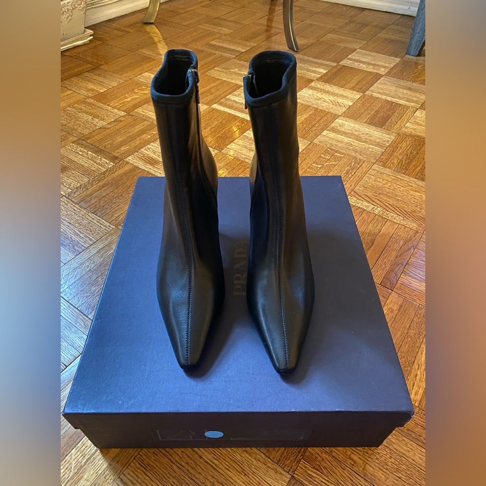 PRADA 🍁 Nappa Stretch Leather Booties | Women’s Size 37.5 Black ‘08 Collection - Picture 4 of 16